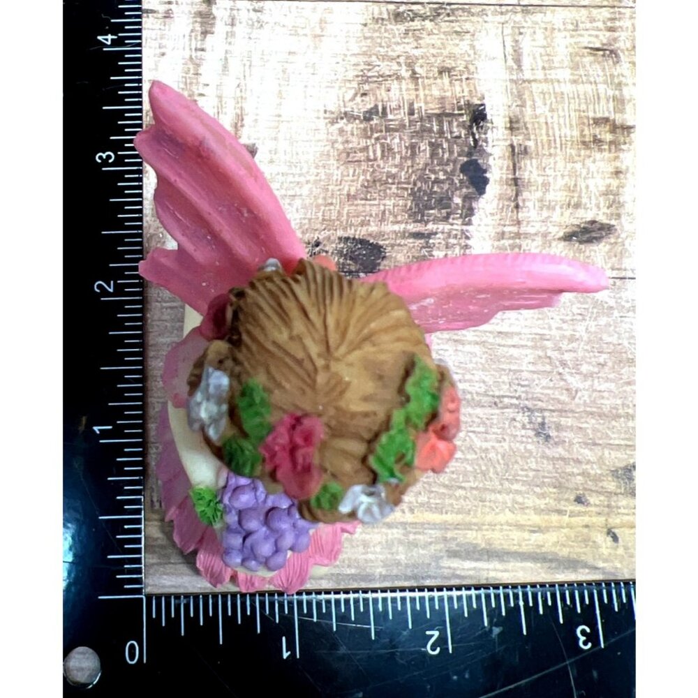Kneeling Pink Fairy Figurine With Flower Crown & Bouquet - Picture 5 of 6